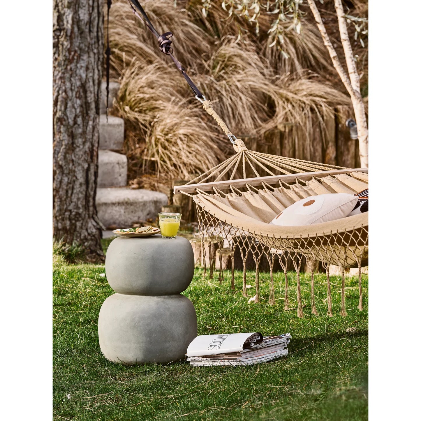 Oda bijzettafel betonlook groen/grijs