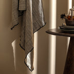 Posture bijzettafel mango hout walnoot