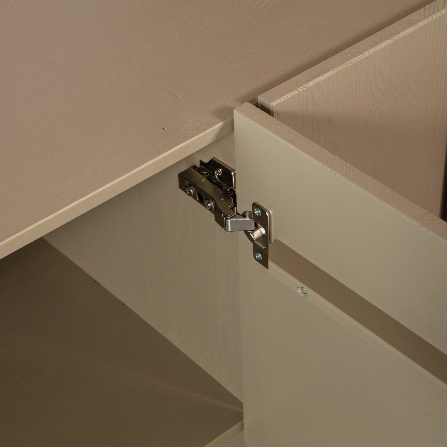 Basu dressoir grenen mud [fsc]