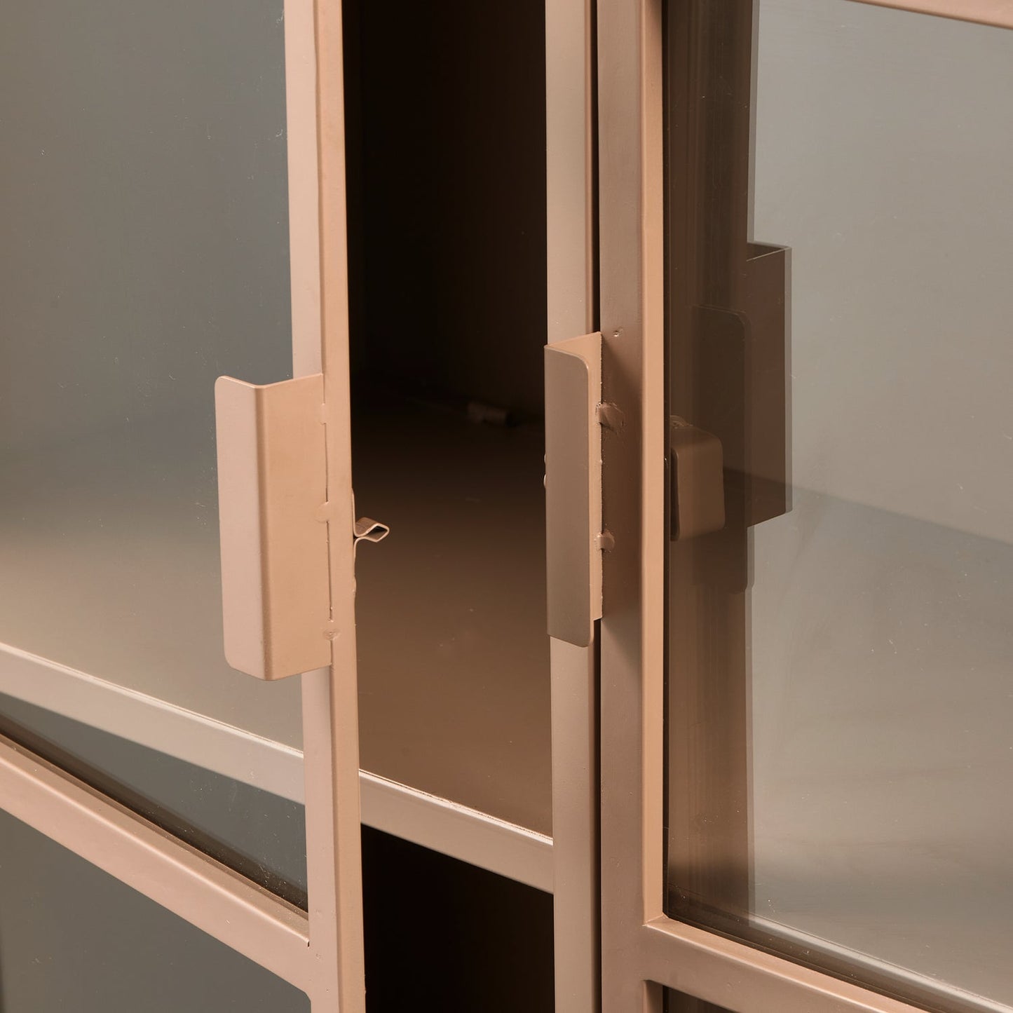 Ronja vitrinekast xl metaal military brown